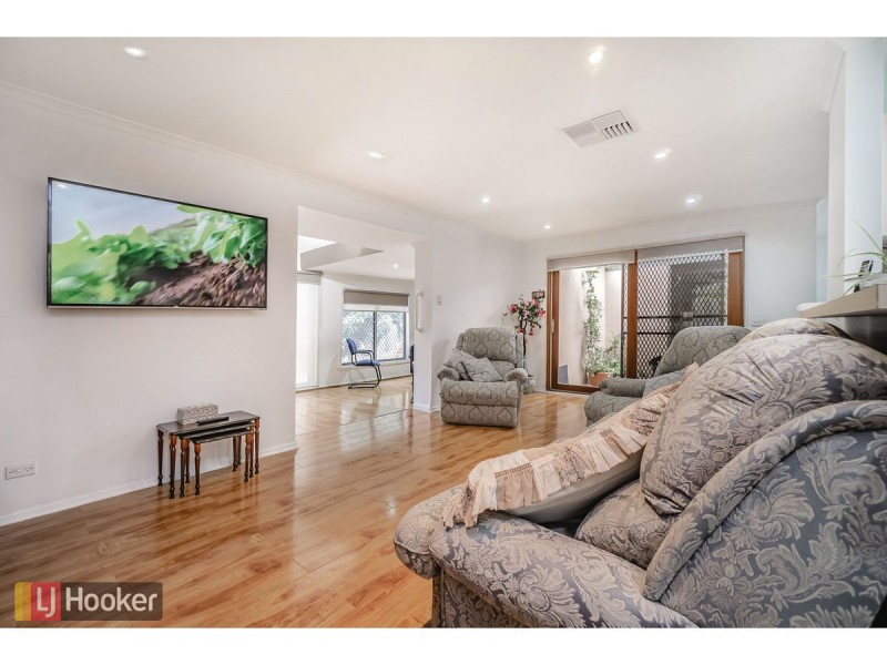 5 Nash Court, Meadow Heights VIC 3048