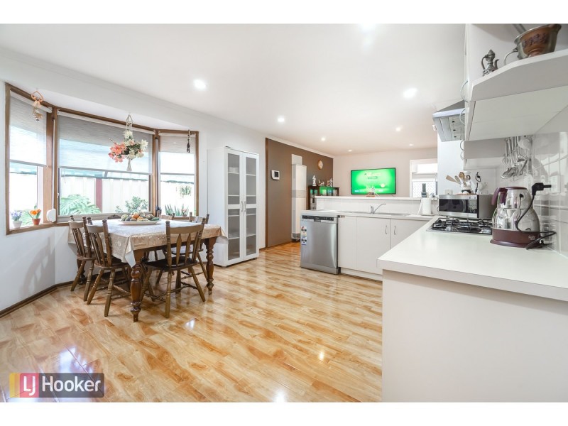 5 Nash Court, Meadow Heights VIC 3048