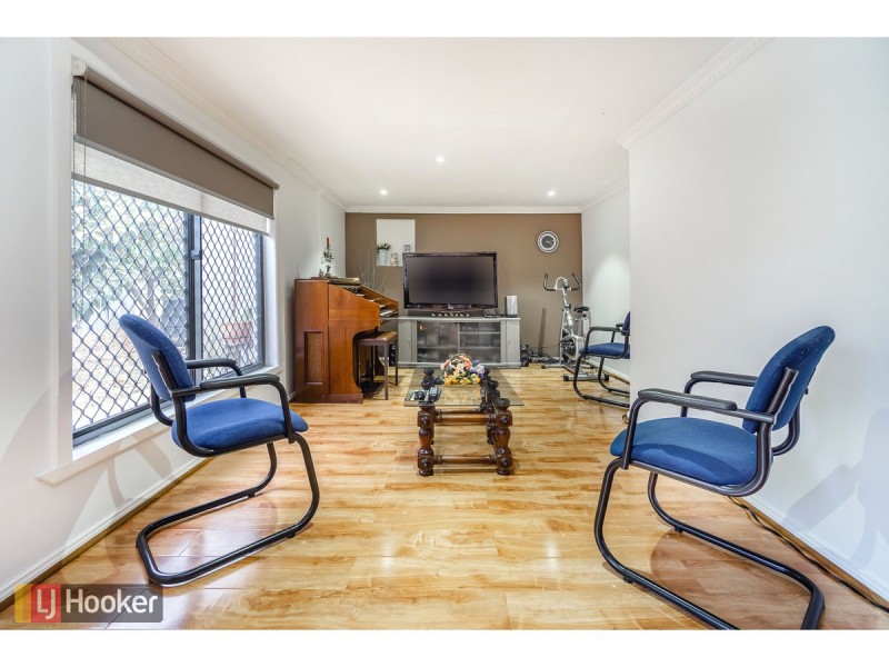 5 Nash Court, Meadow Heights VIC 3048