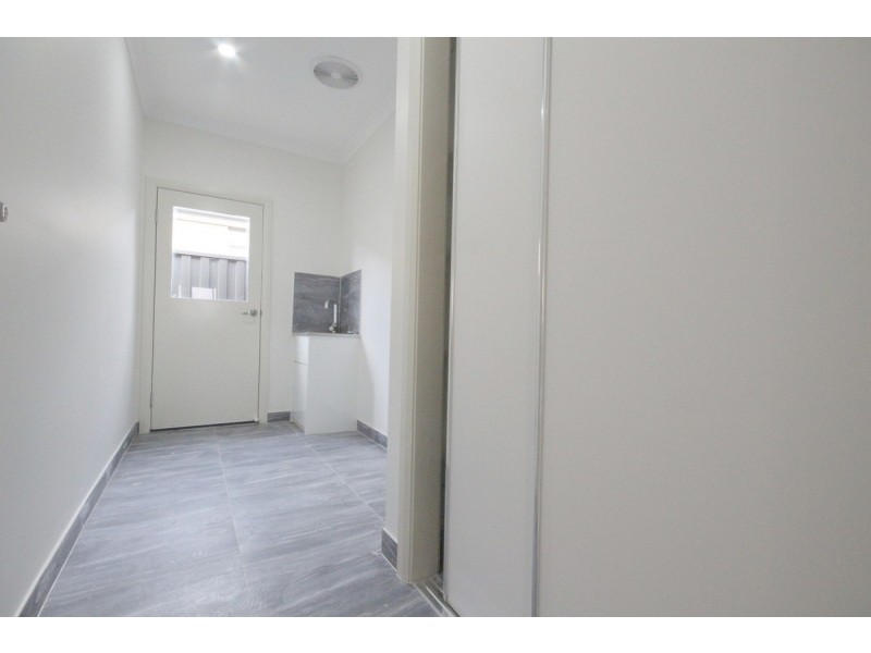 74 Everglade Crescent, Roxburgh Park VIC 3064