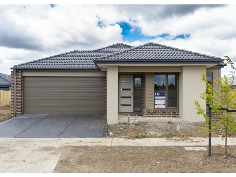 31 Brossard Road, Mickleham VIC 3064