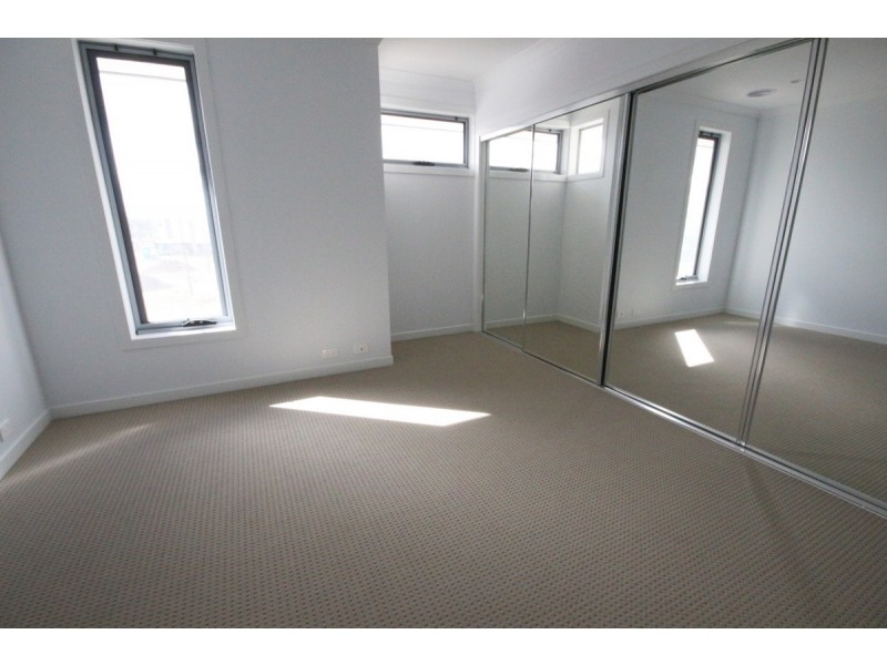 14 Merlin Street, Craigieburn VIC 3064