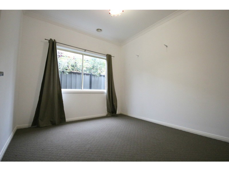 37 Brickwood Circuit, Craigieburn VIC 3064