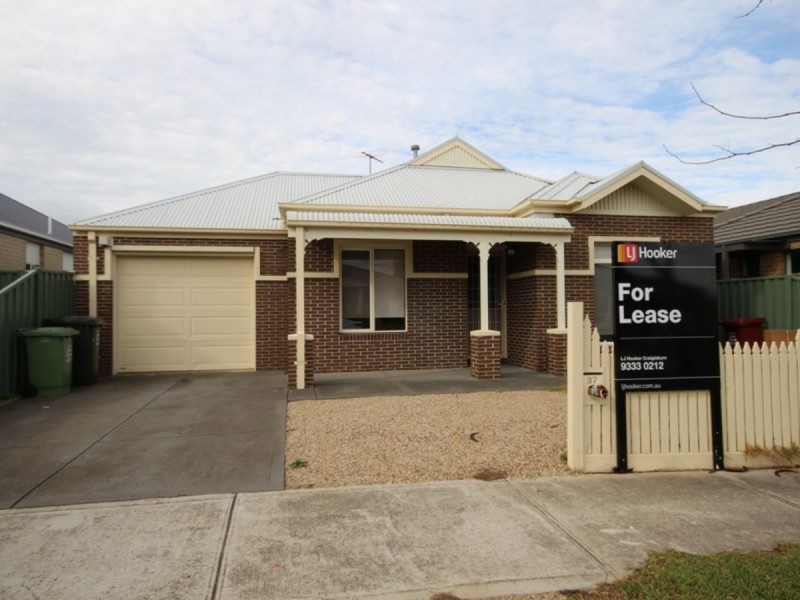 37 Hurlingham Way, Craigieburn VIC 3064