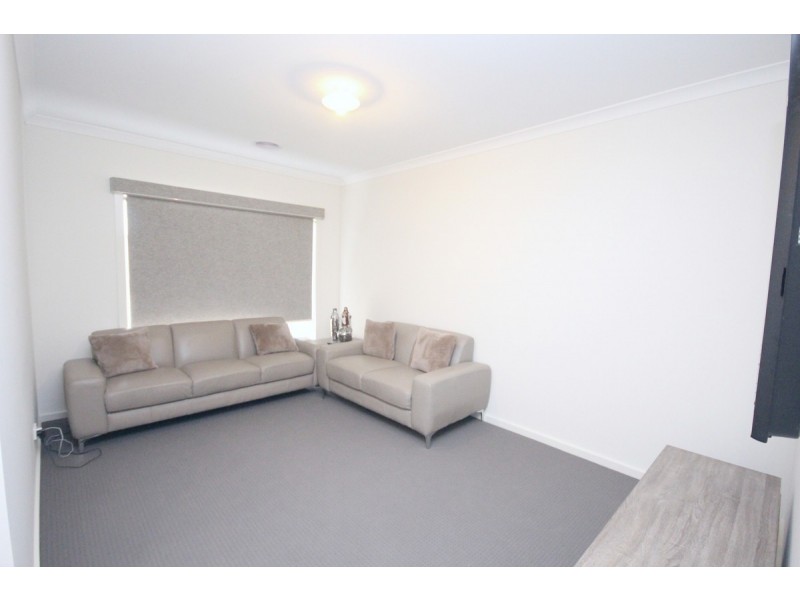 6 Gardner Terrace, Craigieburn VIC 3064