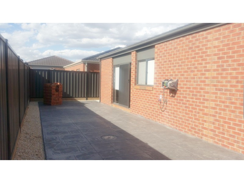 6 Gardner Terrace, Craigieburn VIC 3064