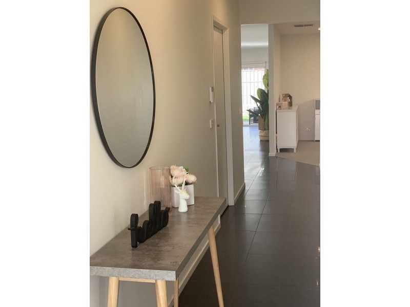 18 Bianca Crescent, Greenvale VIC 3059