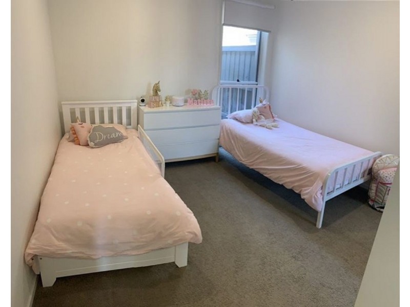 18 Bianca Crescent, Greenvale VIC 3059