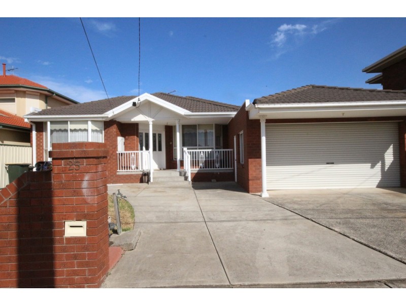 25 Benaroon Drive, Lalor VIC 3075