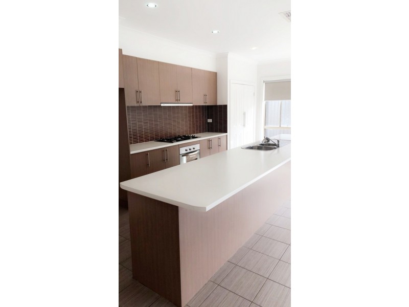 64 Grevillea Street, Craigieburn VIC 3064