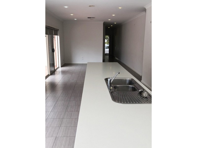 64 Grevillea Street, Craigieburn VIC 3064