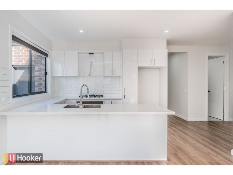 21 Hues Street, Craigieburn VIC 3064