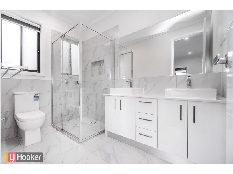 21 Hues Street, Craigieburn VIC 3064