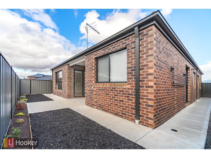 21 Hues Street, Craigieburn VIC 3064