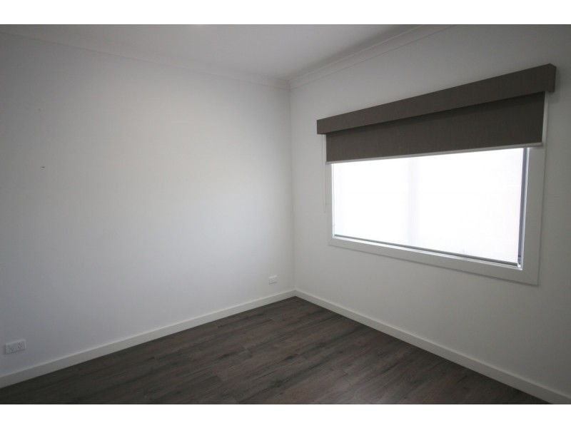 45 Upthorpe Loop, Mickleham VIC 3064