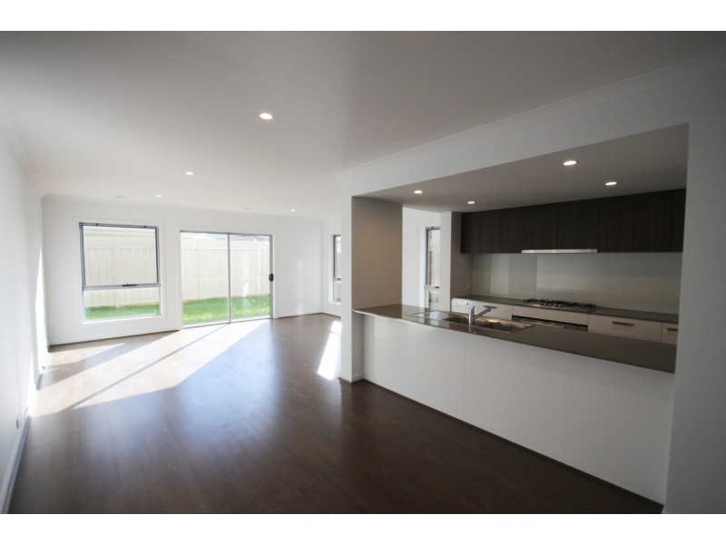 18 Merlin Street, Craigieburn VIC 3064