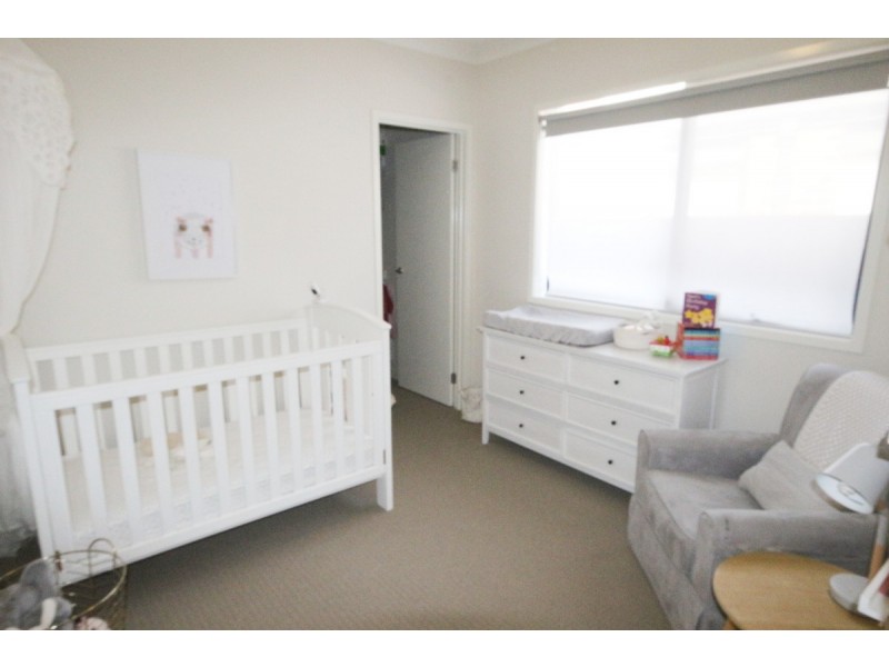 27 Bluebell Drive, Craigieburn VIC 3064