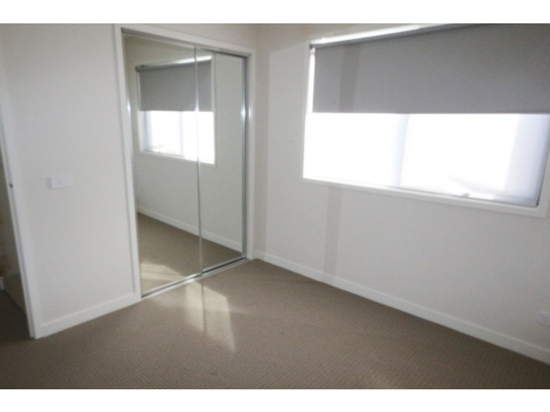 27 Bluebell Drive, Craigieburn VIC 3064