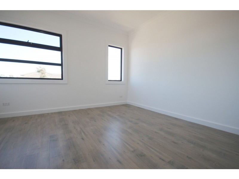 1 Strident Road, Craigieburn VIC 3064