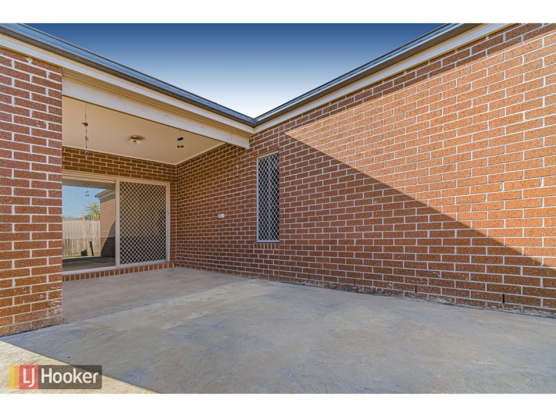 16 Degraves Street, Mickleham VIC 3064