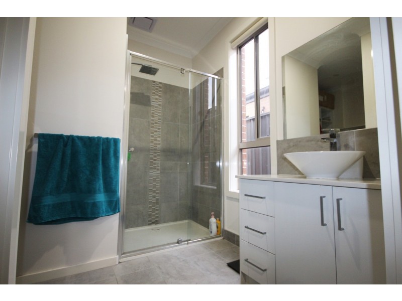 3 Lush Drive, Craigieburn VIC 3064