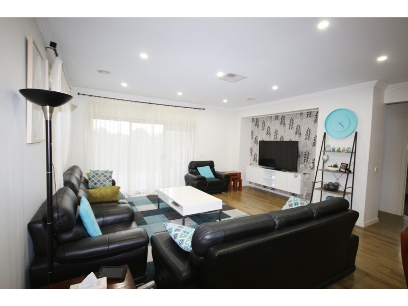 3 Lush Drive, Craigieburn VIC 3064