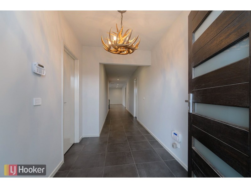 11 Merrica Court, Craigieburn VIC 3064