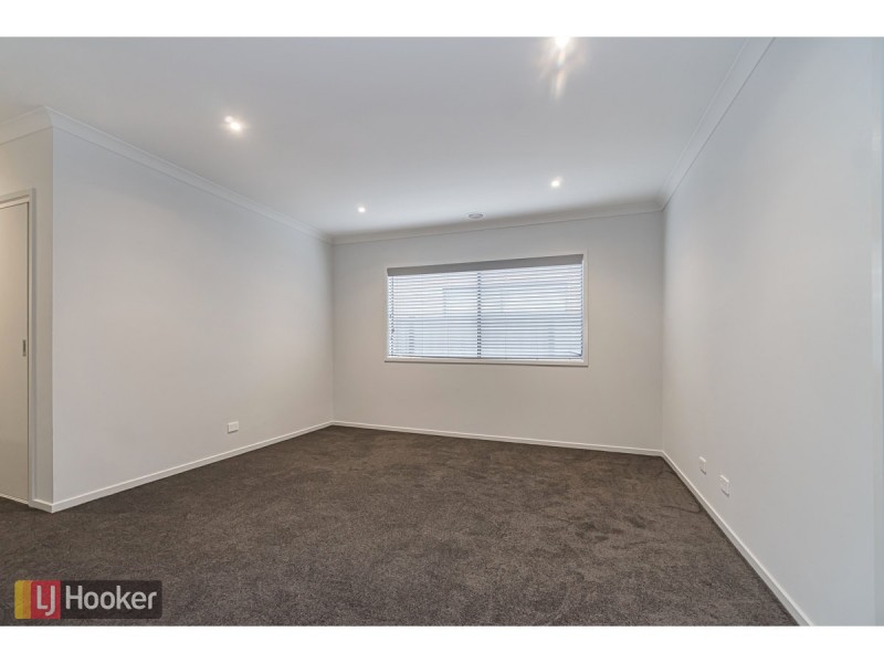 11 Merrica Court, Craigieburn VIC 3064