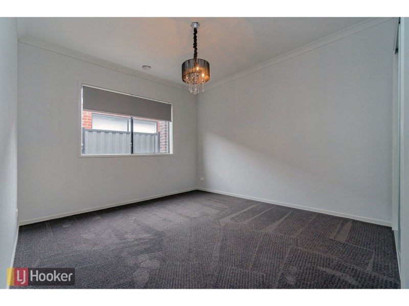 11 Merrica Court, Craigieburn VIC 3064