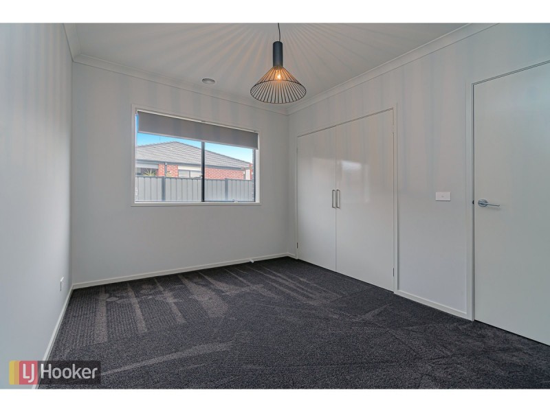 11 Merrica Court, Craigieburn VIC 3064