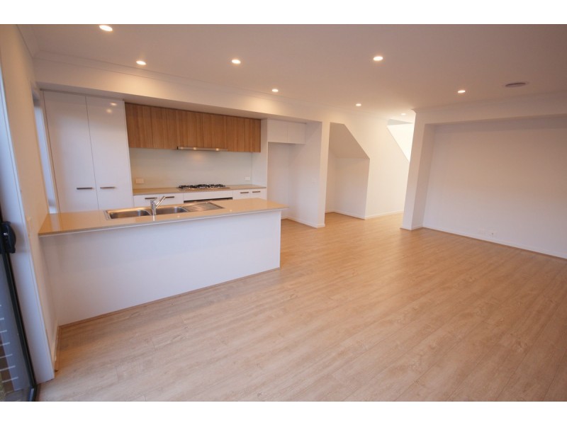 4 Cyan Walk, Craigieburn VIC 3064