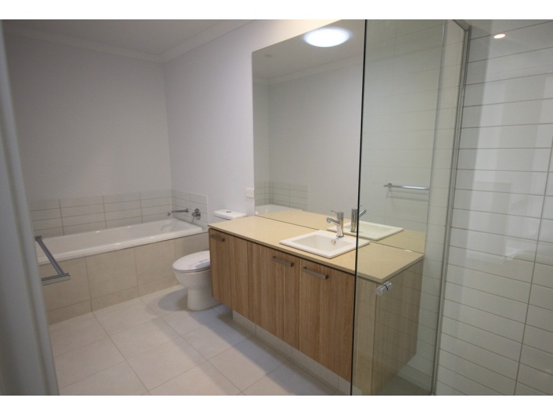 4 Cyan Walk, Craigieburn VIC 3064