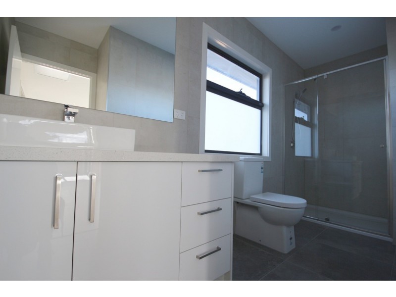 1 Altamont Road, Craigieburn VIC 3064