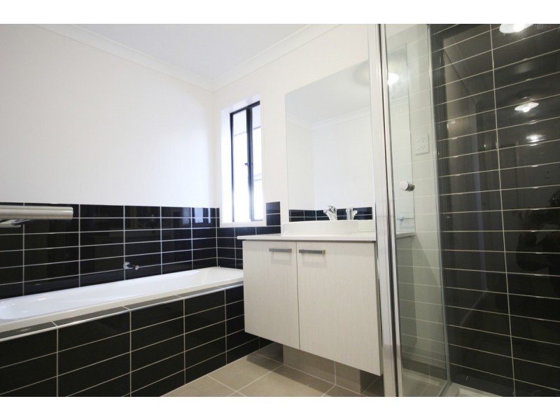 6 Cassette Street, Kalkallo VIC 3064