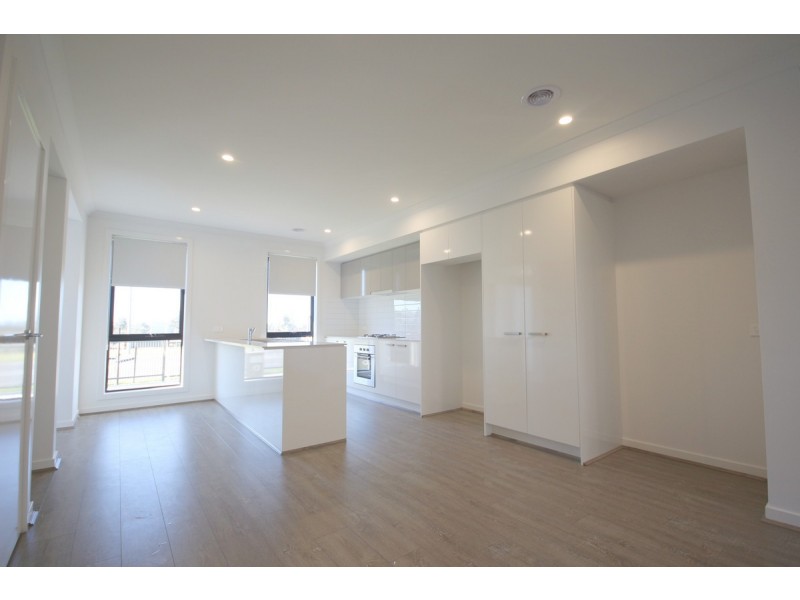 838 Aitken Boulevard, Craigieburn VIC 3064