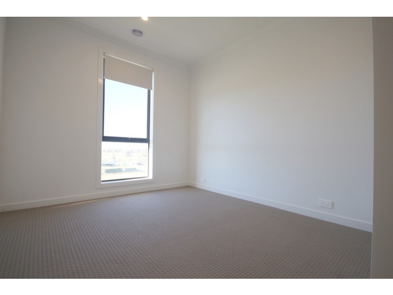 838 Aitken Boulevard, Craigieburn VIC 3064