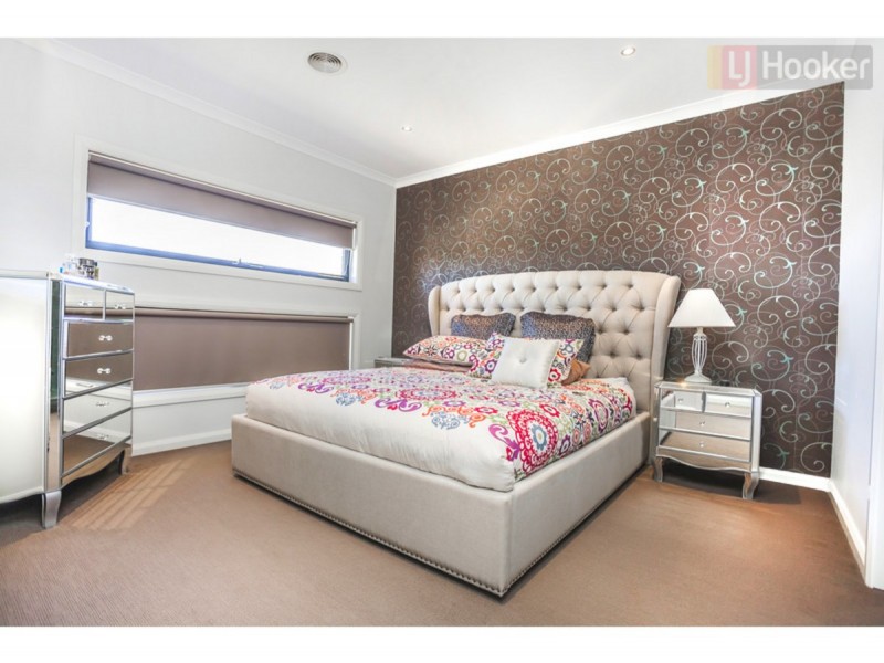 22 Thoresby Circuit, Craigieburn VIC 3064