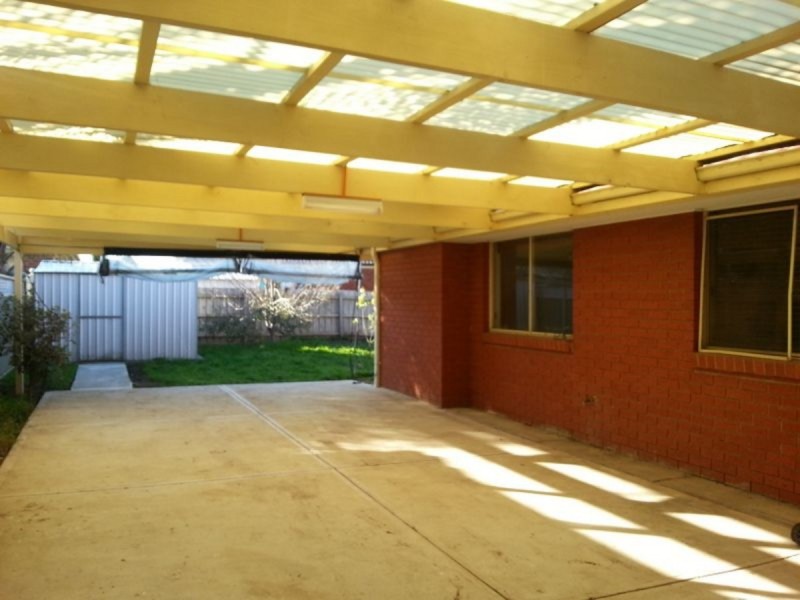 8 Bristol Mews, Craigieburn VIC 3064