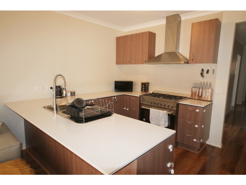17 Grace Street, Craigieburn VIC 3064