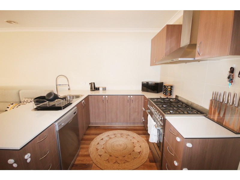 17 Grace Street, Craigieburn VIC 3064