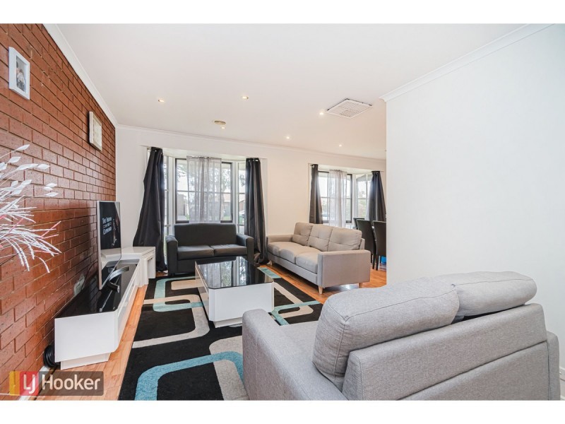 11 Banbury Crescent, Craigieburn VIC 3064