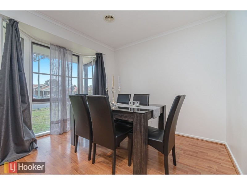 11 Banbury Crescent, Craigieburn VIC 3064