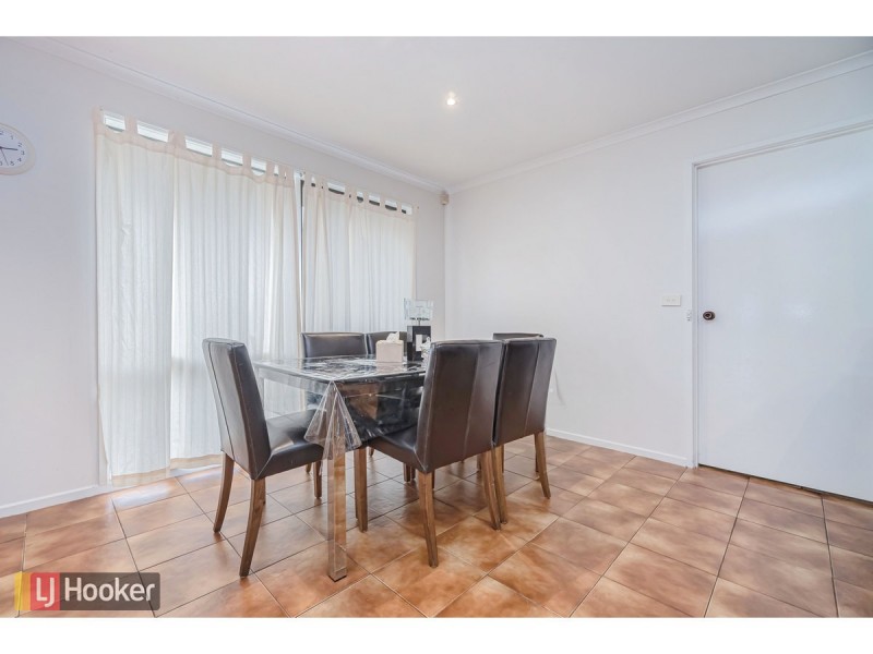 11 Banbury Crescent, Craigieburn VIC 3064