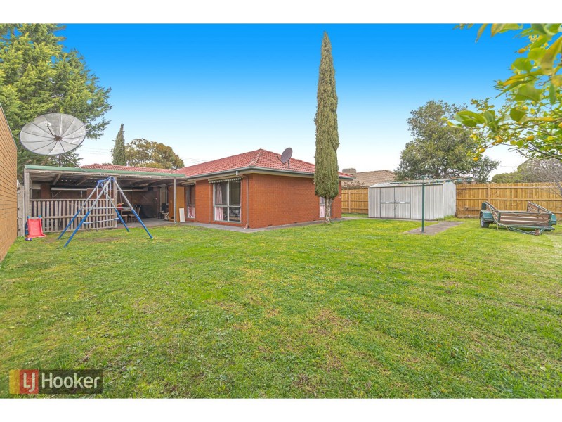 11 Banbury Crescent, Craigieburn VIC 3064
