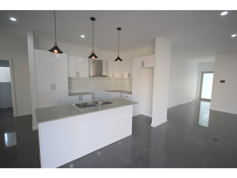 14 Charnwood Street, Mickleham VIC 3064