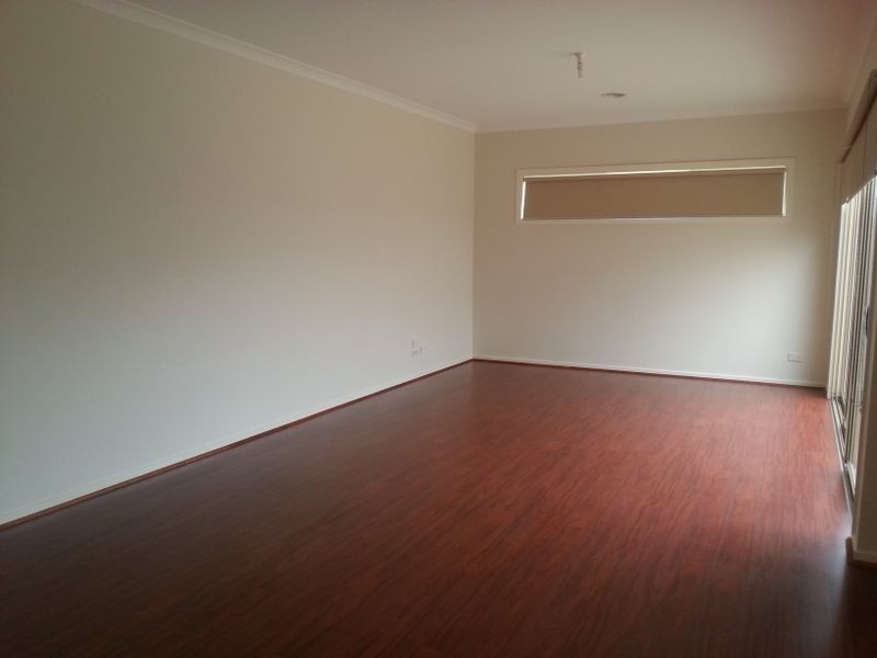 84 Thoresby Circuit, Craigieburn VIC 3064