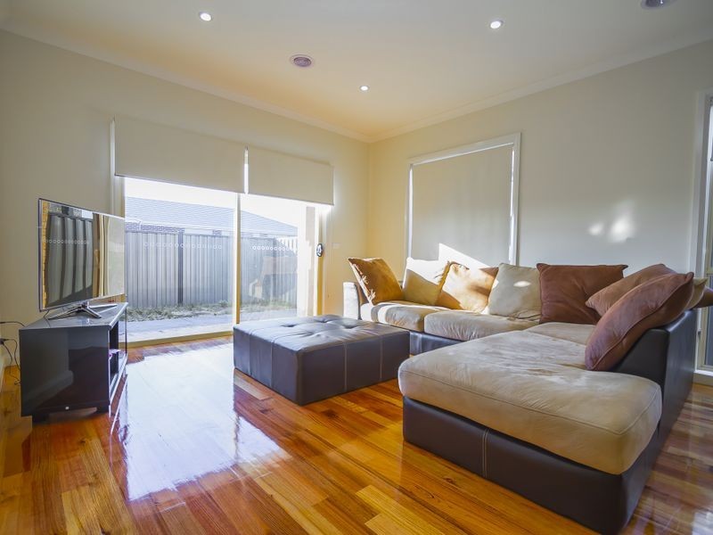 17 Fermont Avenue, Craigieburn VIC 3064