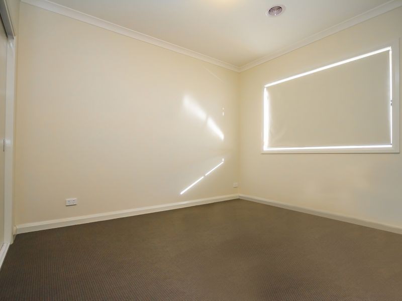 17 Fermont Avenue, Craigieburn VIC 3064