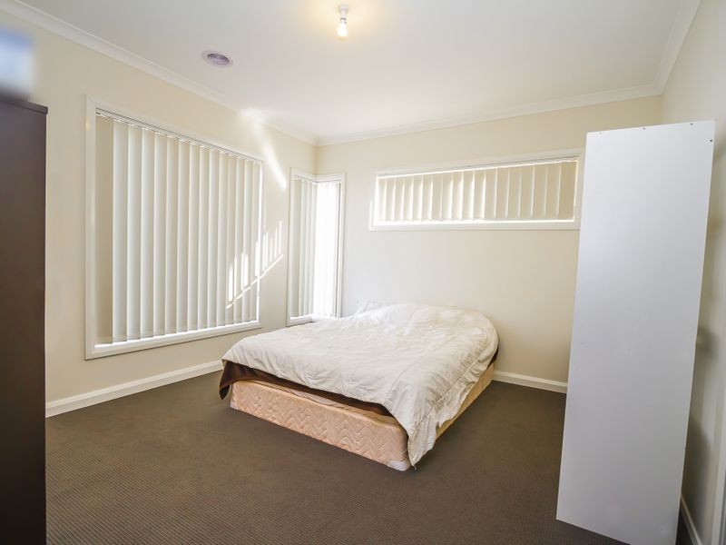 17 Fermont Avenue, Craigieburn VIC 3064