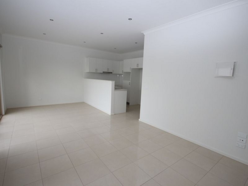 4/198 Newbury Boulevard, Craigieburn VIC 3064
